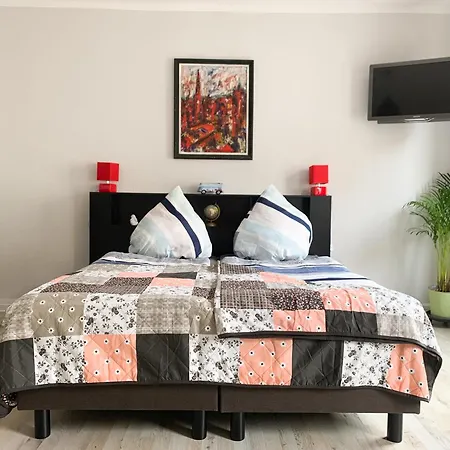 شقة Citywohnung Mit Gartenzugang *