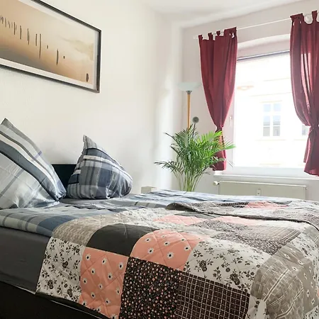 Apartment Citywohnung Mit Gartenzugang