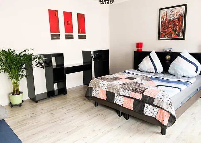 Citywohnung Mit Gartenzugang